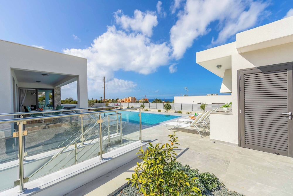 Villa Adaris
