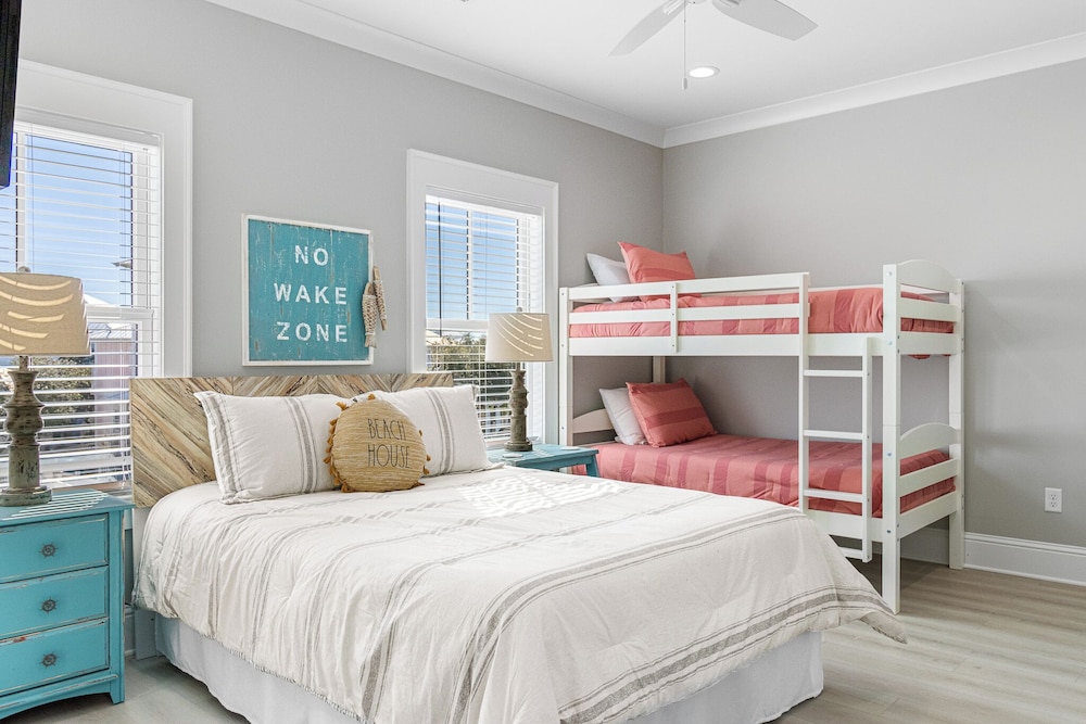 Sunshine Villa by Southern Vacation Rentals