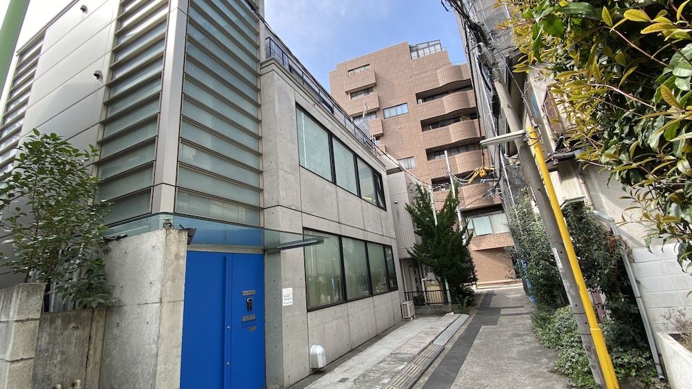 Hotel Adonis - Hostel