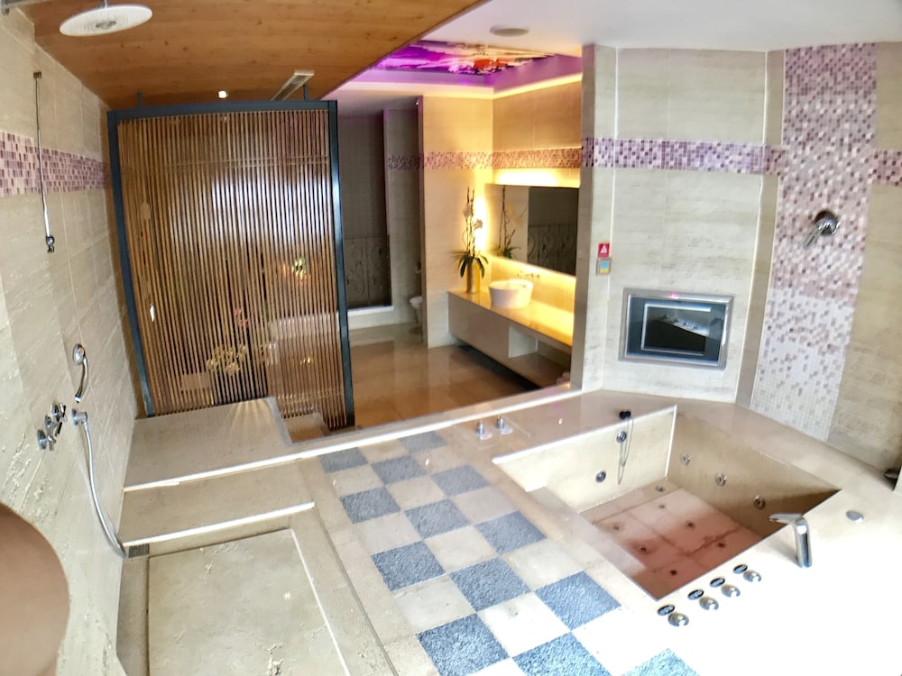 Fongchin Motel
