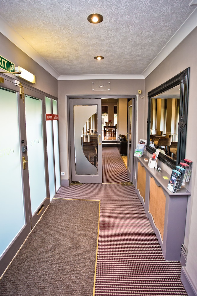 Folkestone Vacations - Wards Hotel - Property Image 1