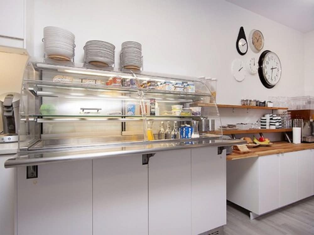 Kef Guesthouse by Keflavík airport