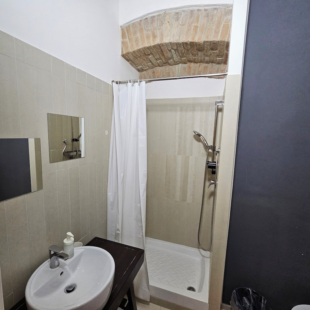 Room & Parking