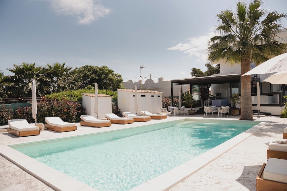 VILLA SALISA'