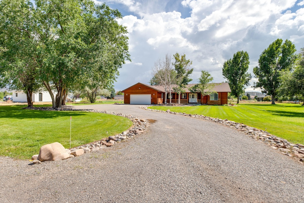 Montrose Retreat w/ Stunning Mountain Views! view 5