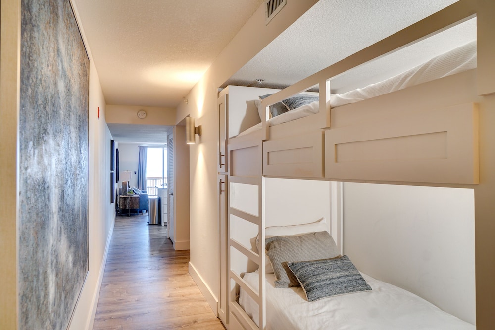 Pelican Beach Resort by Panhandle Getaways