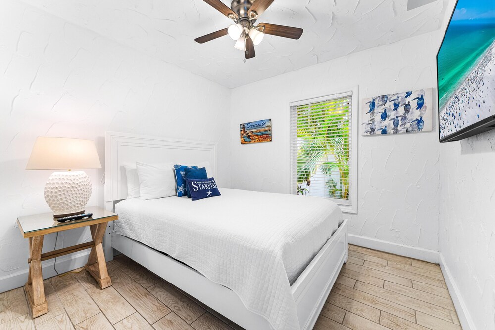 Crescent Street Villas By Beachside Mgt