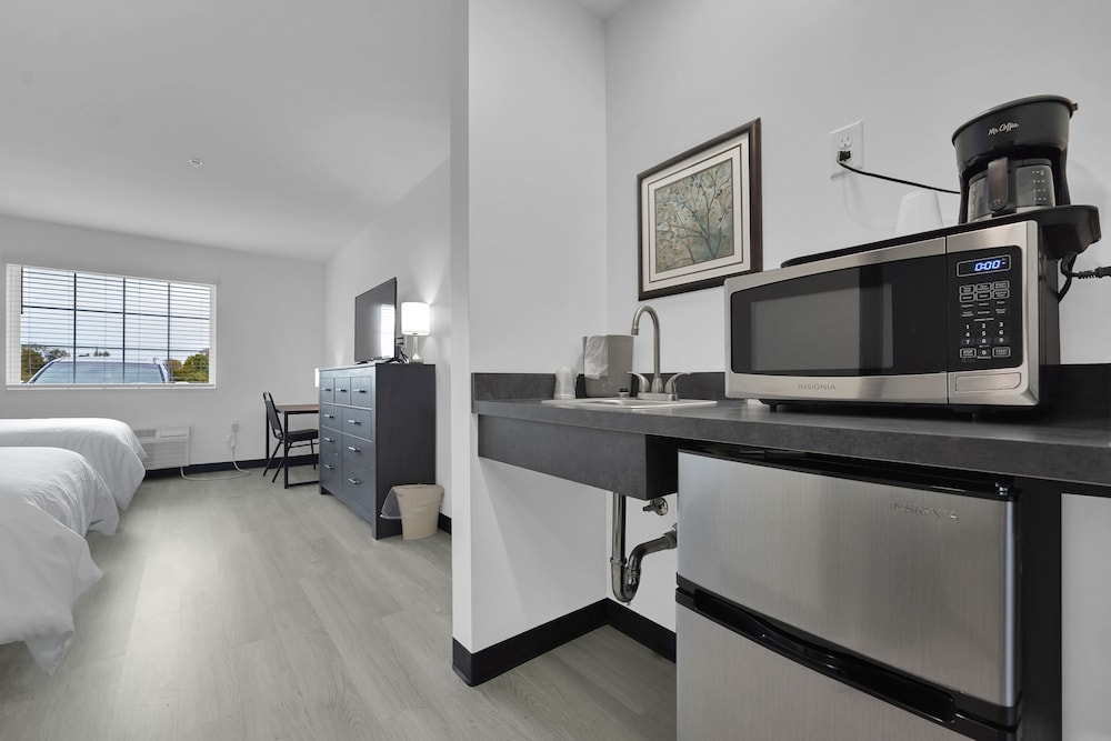 Holmes Suites Inn Columbus Pataskala - I-70 East - Property Image 28