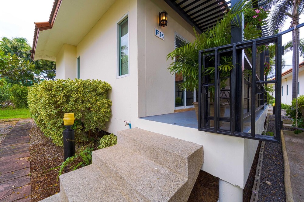 Fantastic 7 Bungalow Private Resort BR7