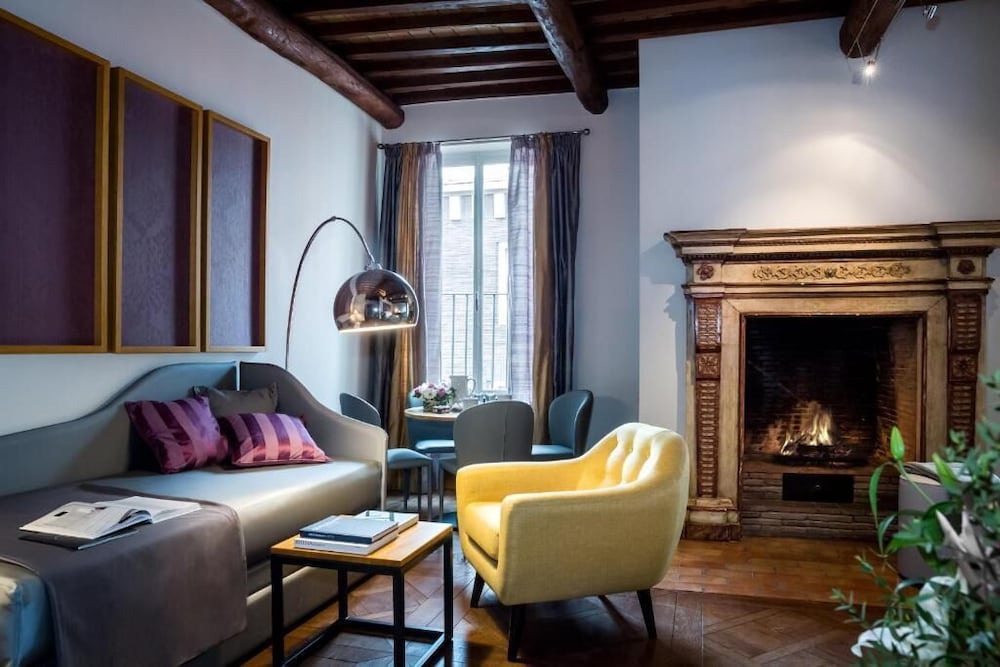 Grand Master Suites