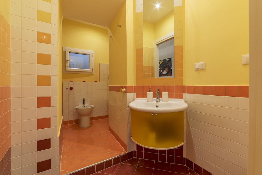 Castro Pretorio & Sallustiano Lovely Flat