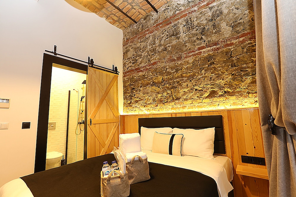 Kamil Bey Süitleri Beyoğlu - Image 23