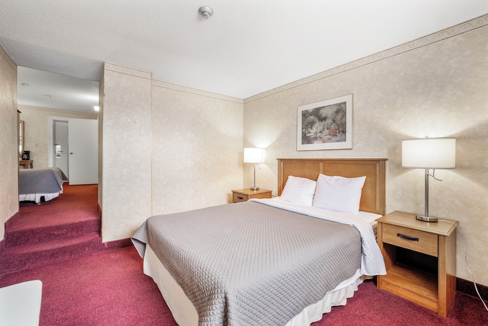 Guelph Vacations - Royal Inn and Suites at Guelph - Property Image 27