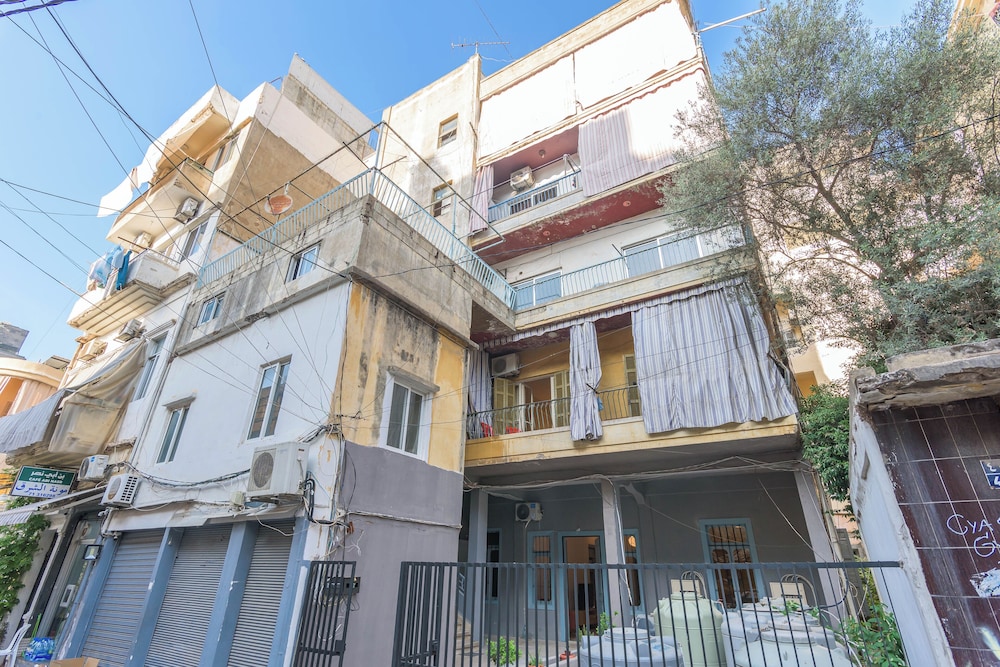 Flame 3-Bedroom Apartment in Mar Mikhael