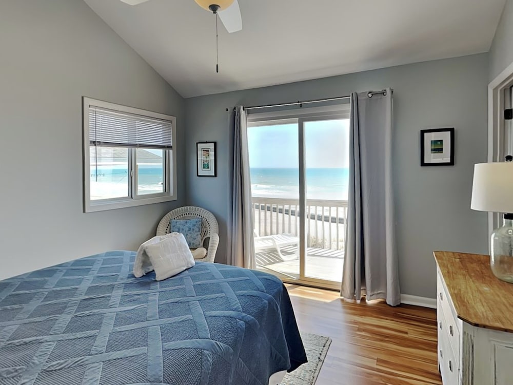 Hicks by Topsail Realty