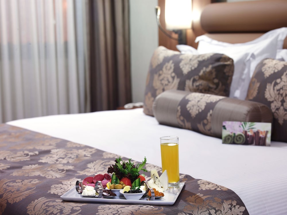 Euro Park Hotel - Image 10