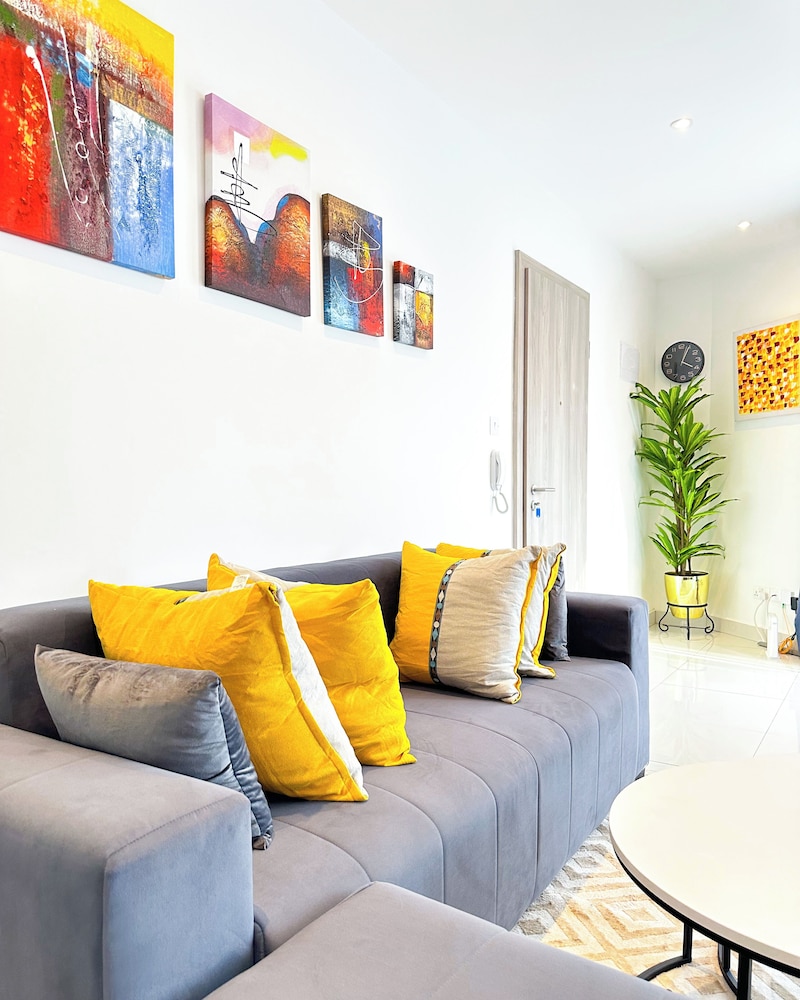 Loxwood Apartment