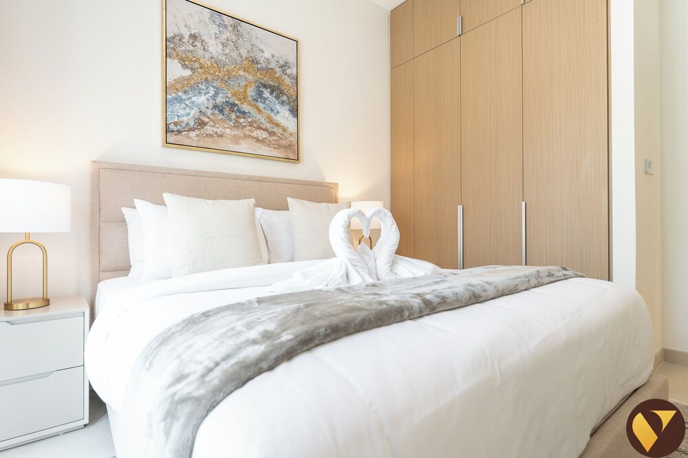 Vogue Rosewater Creek Beach Stylish 2BR