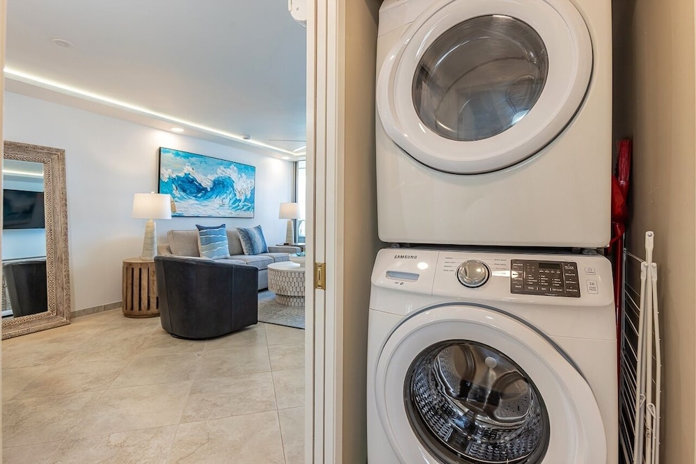 Royal Mauian 411 2 Bedroom Condo