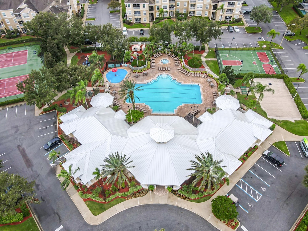 Adventureland Oasis - Resort Near Disney
