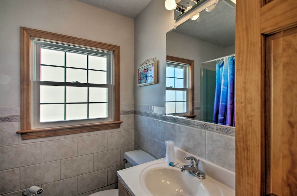 Apt in Old Orchard Beach - Walk to Bay + Pier