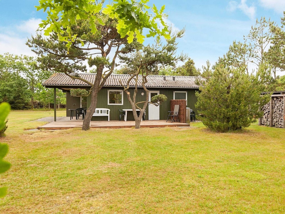 6 Person Holiday Home in Blavand