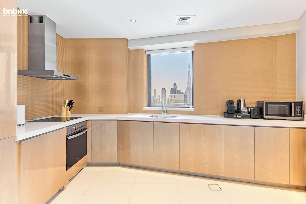 bnbme | DAMAC Towers Paramount | 3 BDR