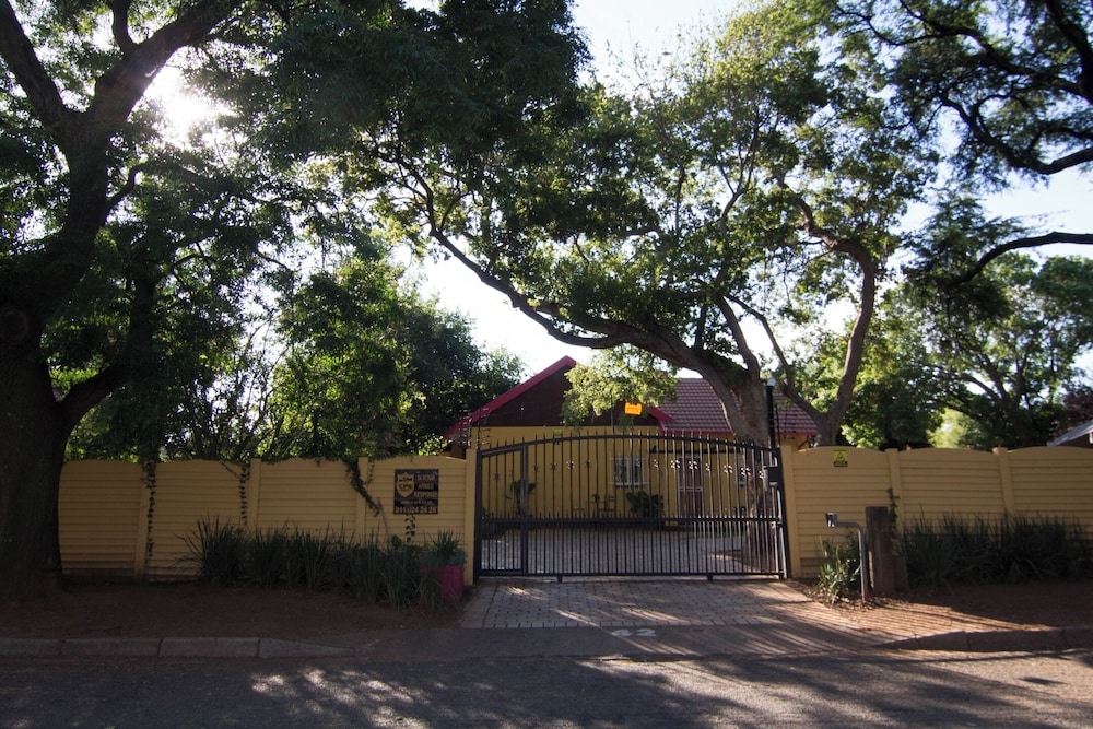 Staying by the Lakeside Cottages