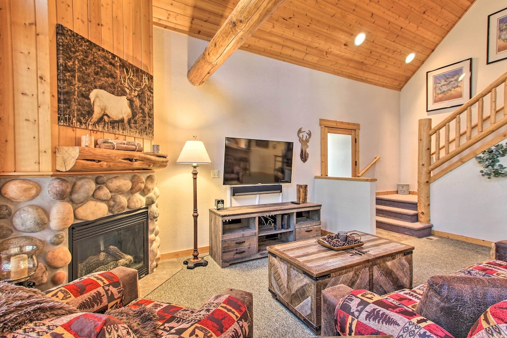 Klamath Falls Cabin Retreat w/ Deck & Grill! view 5