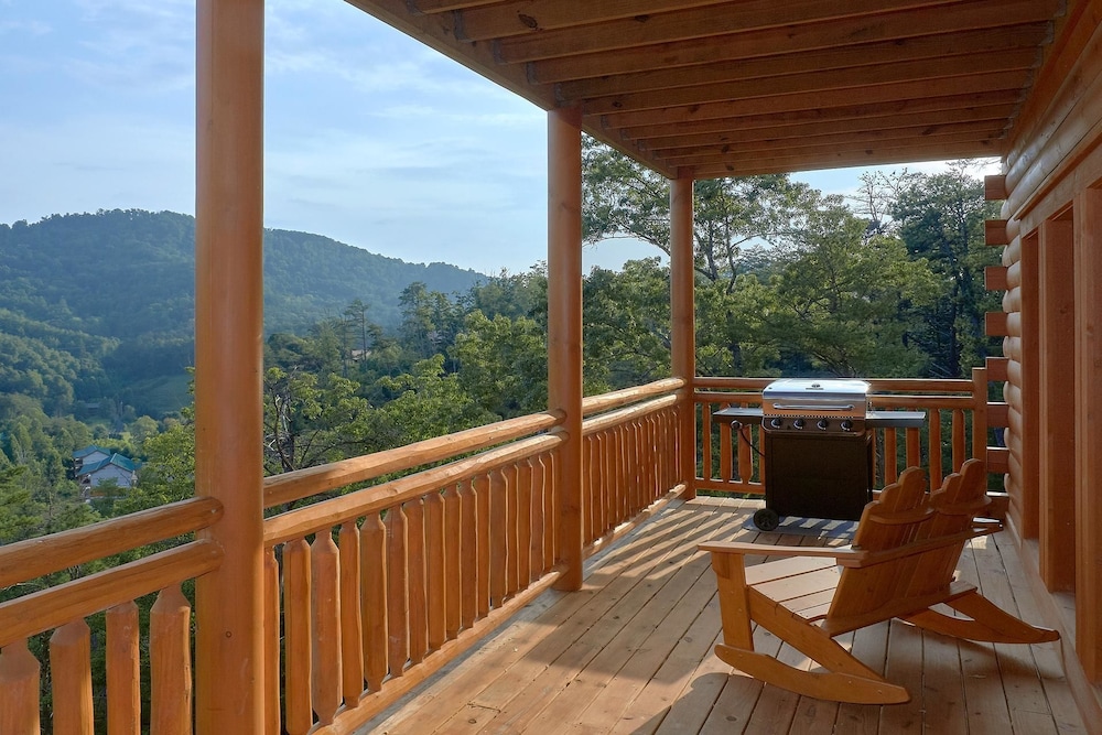 Paradise Point Pool Lodge Holiday home 6 view 5