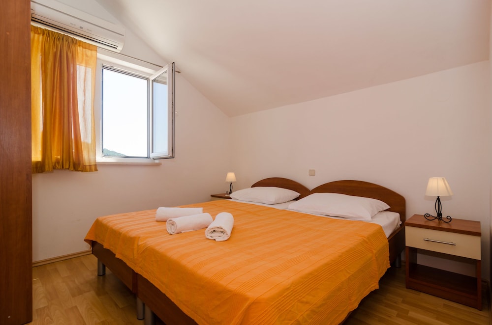 Burum Apartments