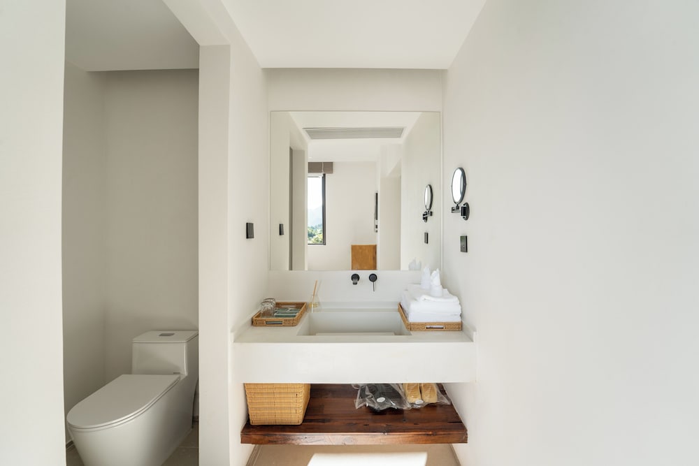 Miyue Shenzhen Tianlu Secret Wild Wizard Holiday Hotel