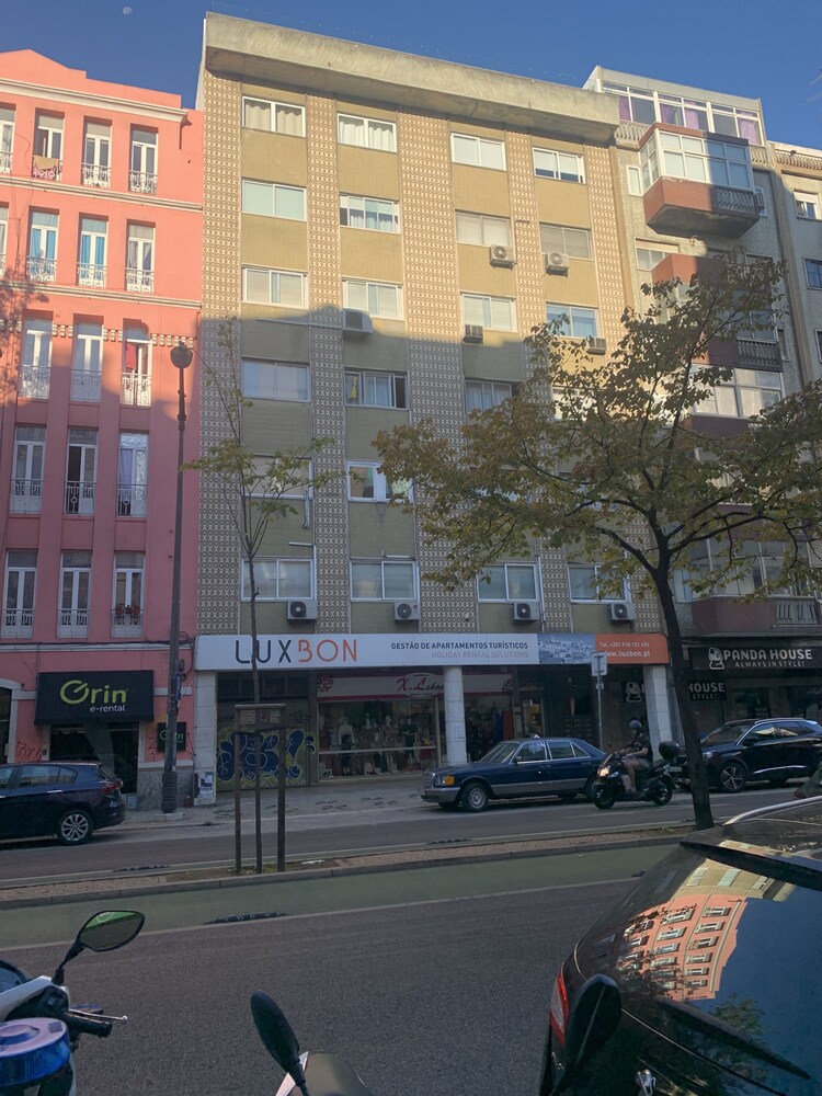 Lisboa Almirante Reis Central Flat D