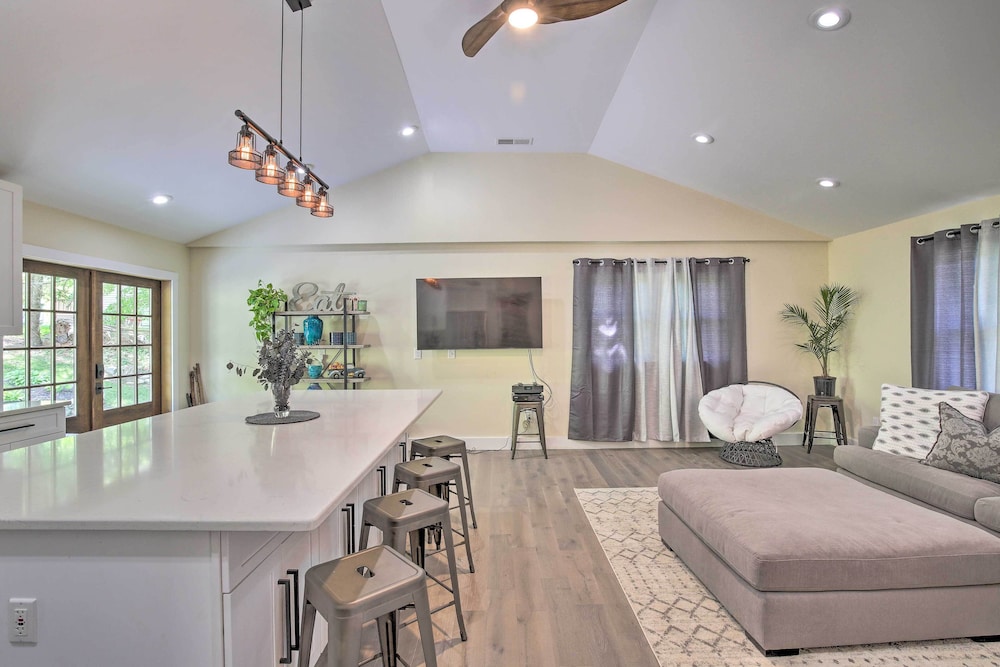 Modern NY Home w/ Views By Hudson Valley Hiking! - Property Image 17