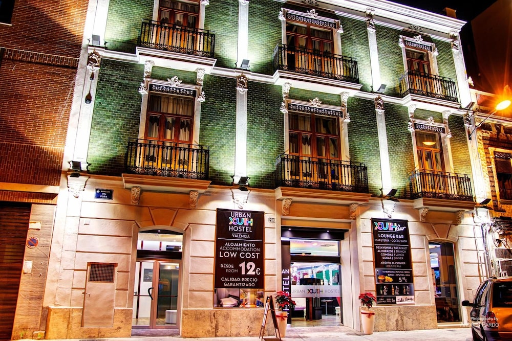 Urban Youth Hostel