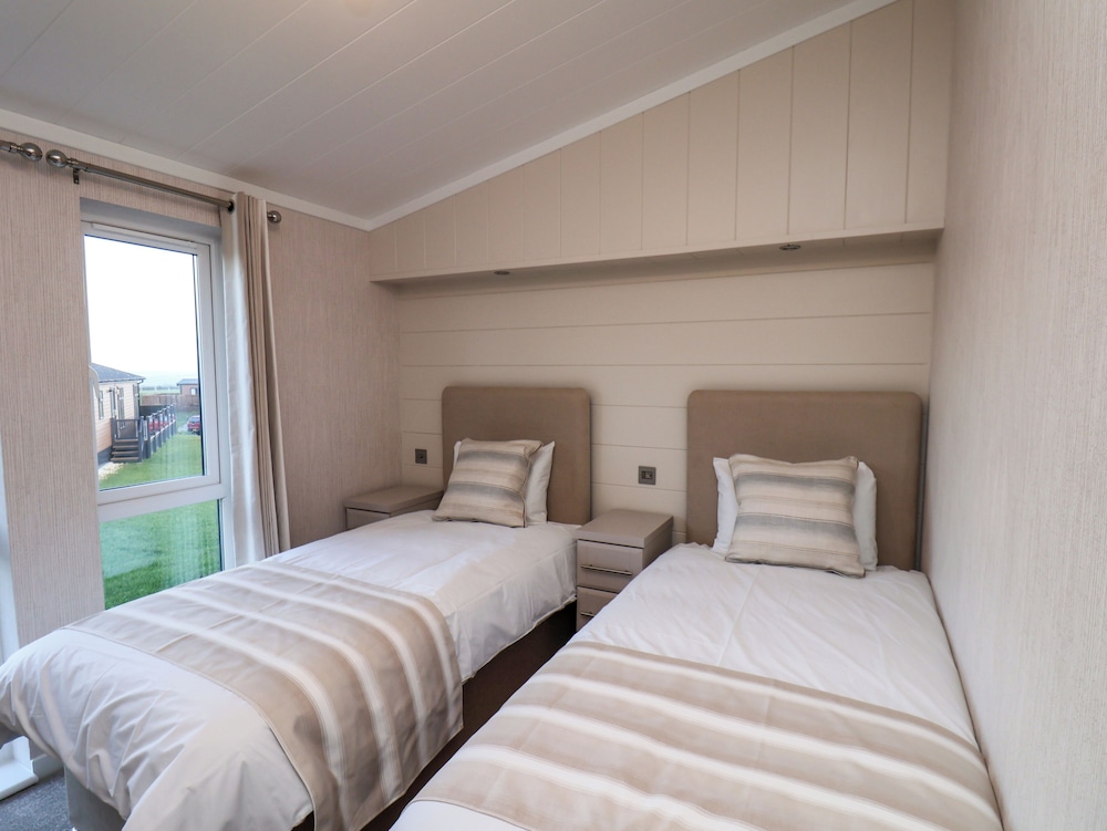 Holly Lodge