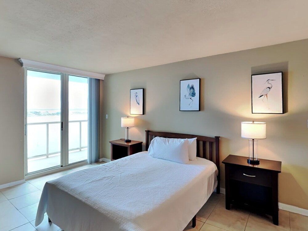 Sabine Yacht & Racquet #8D by Southern Vacation Rentals