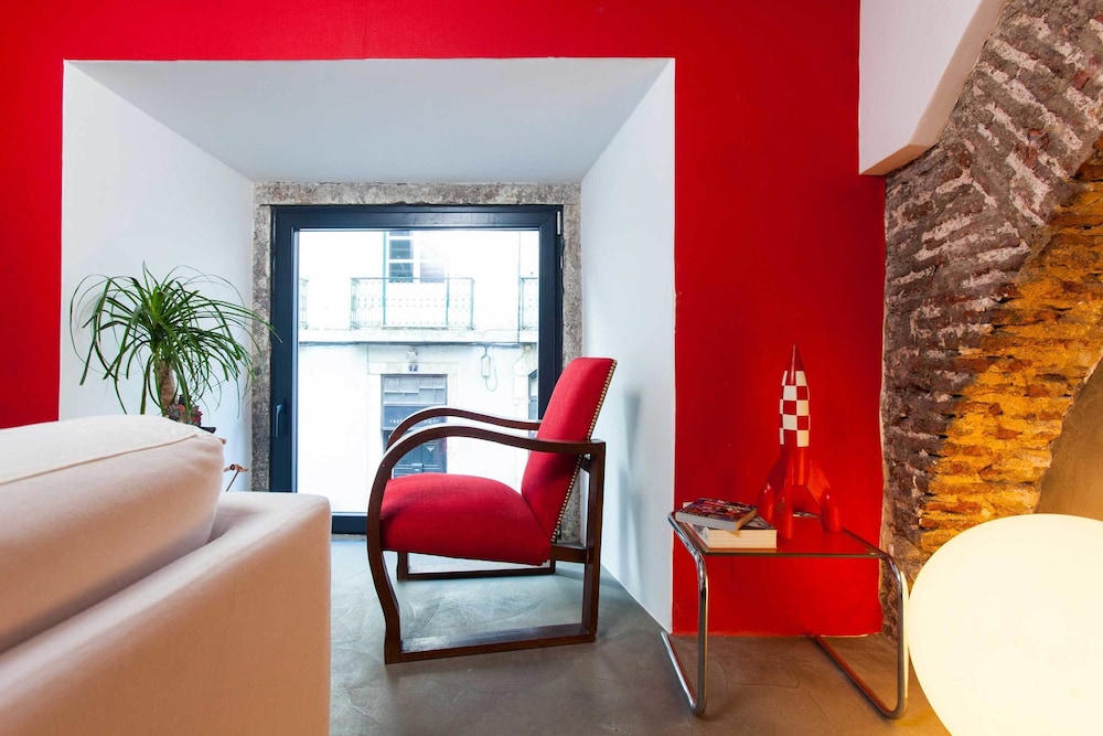 The Old Stables Chiado Apartments
