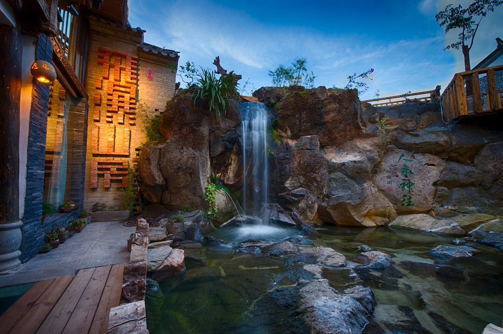 Waterfall Boutique Inn