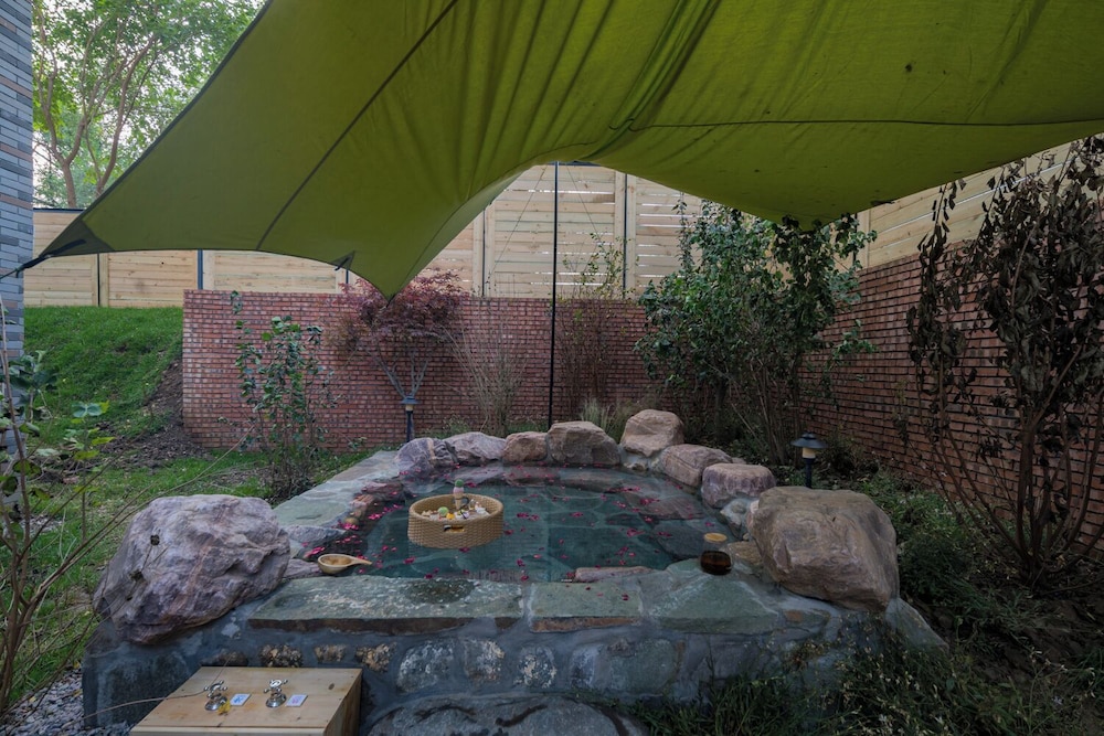 Beijing XiaoTang YiPiao Hot Spring Resort