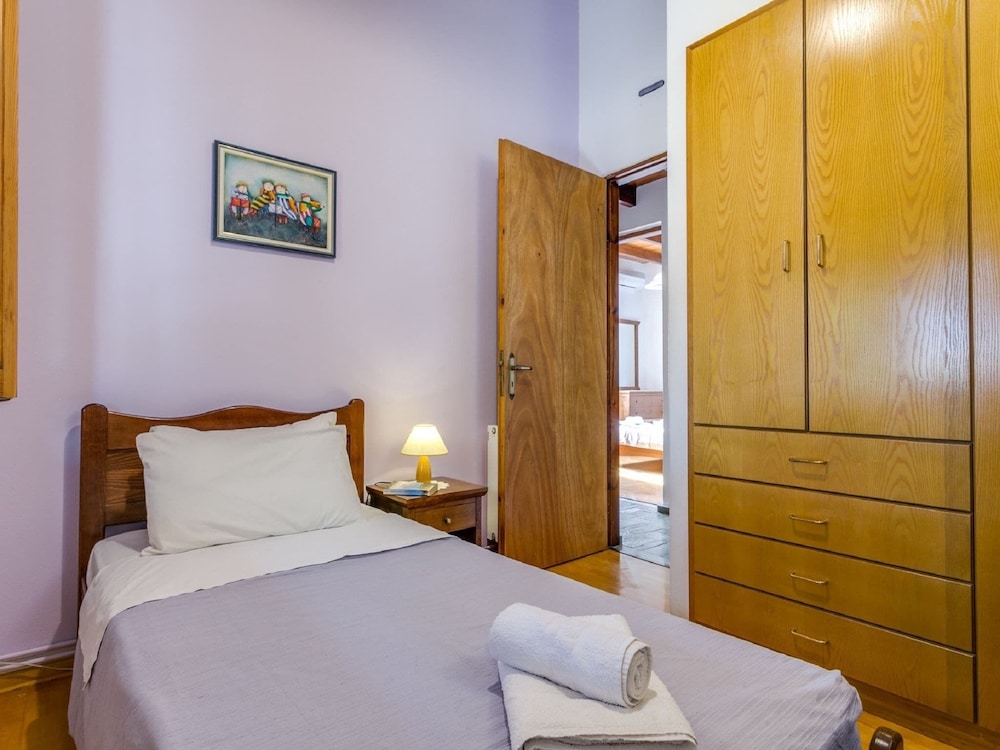 Villa in Heraklion With Private Pool & Beaches view 4