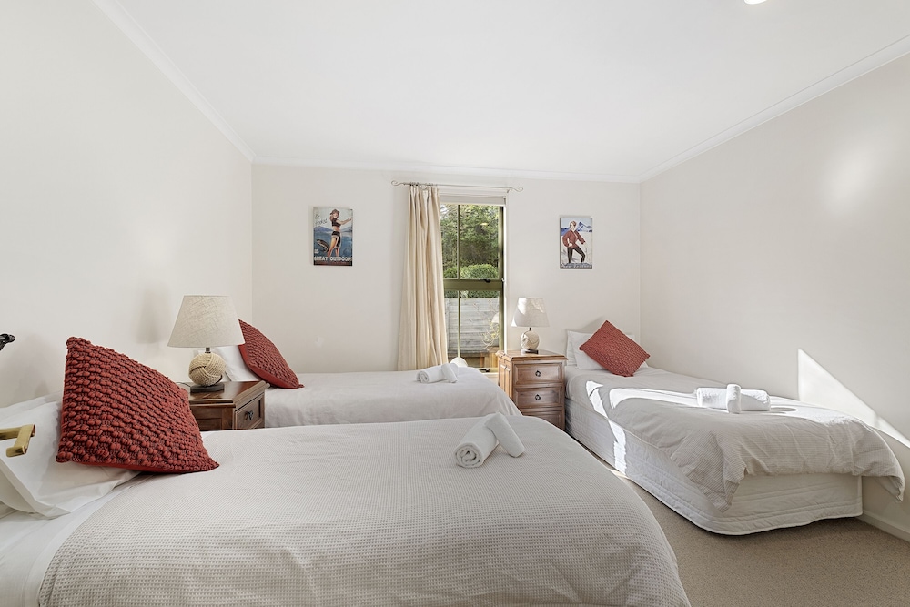 Coryan Cottage view 4