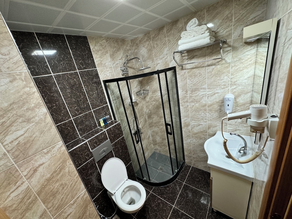 E5 Park Hotel - Image 35