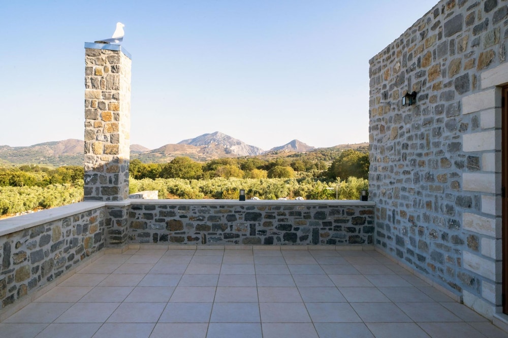 Villa Vilana With Private Pool