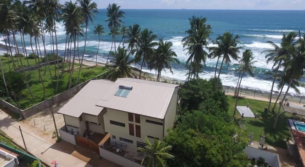 Chillax Villas