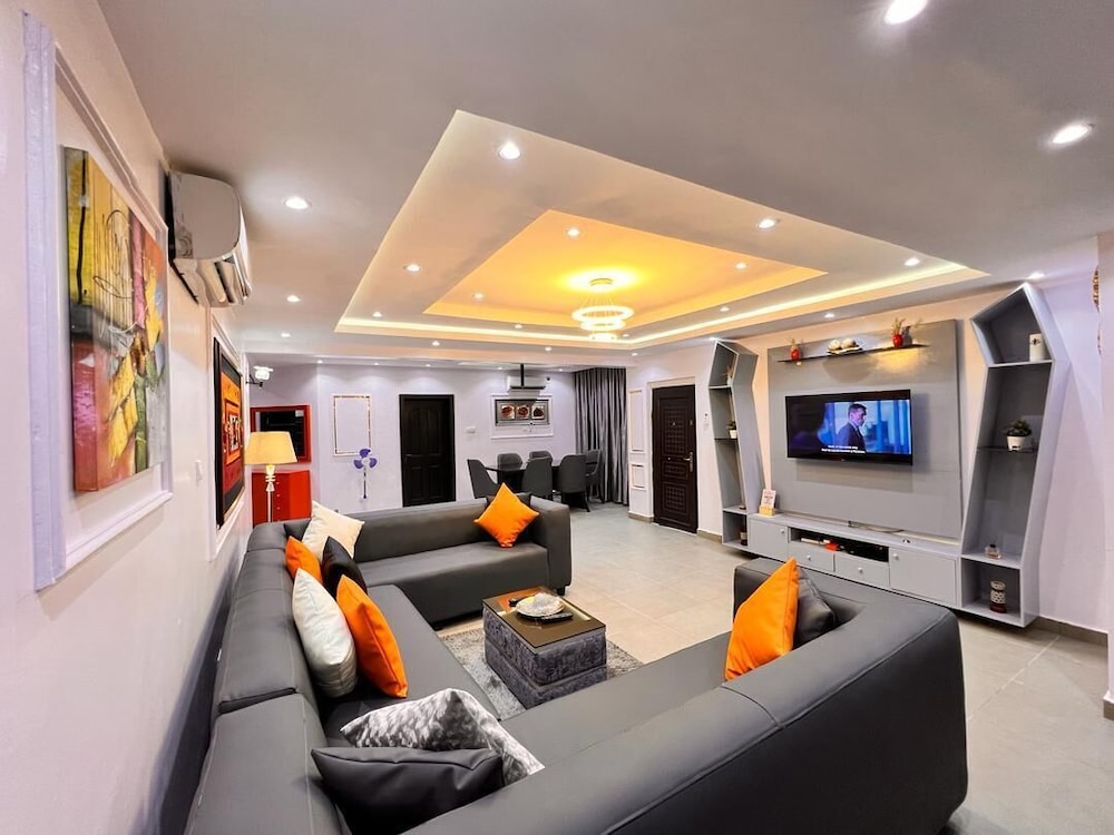 Service Apartment Hub