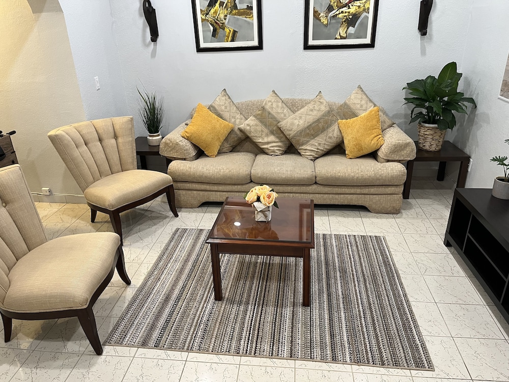 Amazing & cozy Duplex near Zoo Miami