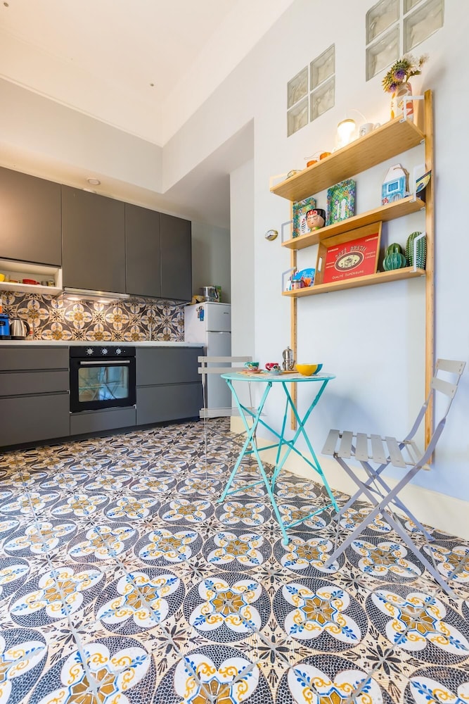Donna Costanza - Stylish and Panoramic Flat