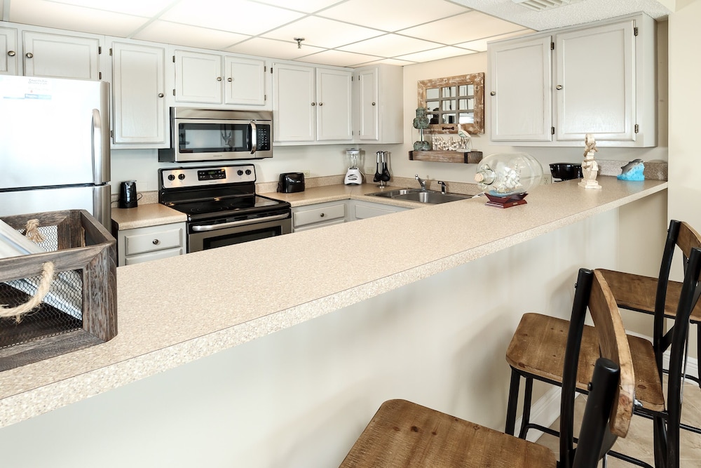 Gulfside 302 by Brooks and Shorey Resorts