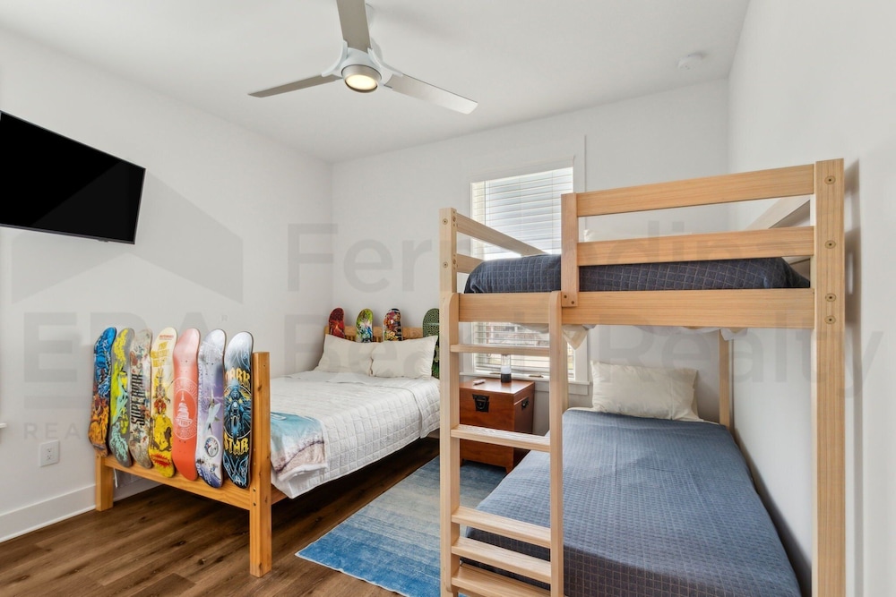 1088 S. Fletcher Ave 5 Bedroom Home
